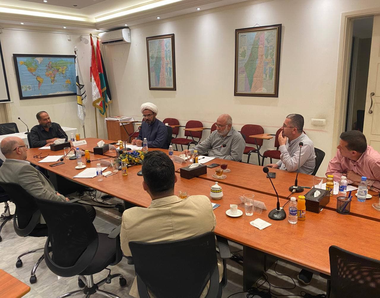 نظم مركز باحث للدراسات الفلسطينية والاستراتيجي حلقة نقاش  خاصة بعنوان: 'تطورات الوضع العراقي'